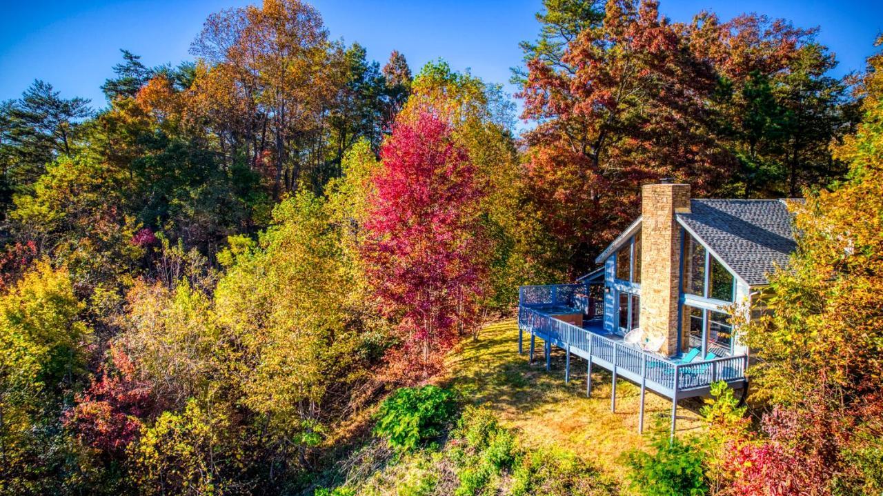 Barenberg Cabin - Secluded Unobstructed Panoramic Smoky Mountains View With Two Master Suites, Loft Game Room, And Hot Tub 蓋特林堡 外观 照片